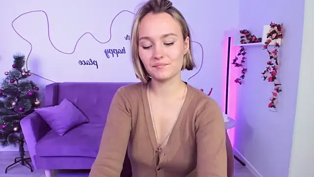 BritnieCute online show from 24, 12, 2024