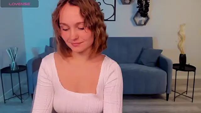 BritnieCute online show from 17, 11, 2025