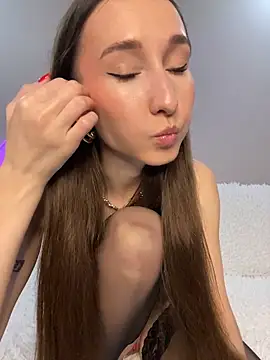 cutte dora online show from 20, 2, 2026