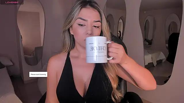 ChloePreston  online show from 9, 5, 2026