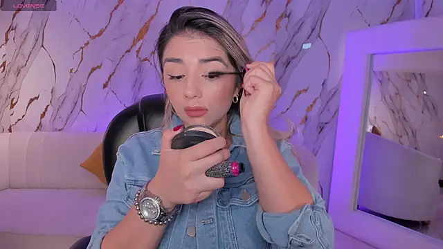 ChloePreston  online show from 27, 5, 2026