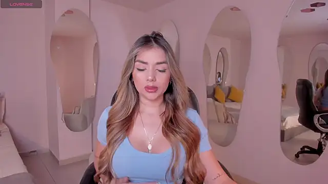 ChloePreston  online show from 5, 3, 2025