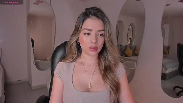 ChloePreston  online show from 4, 3, 2025