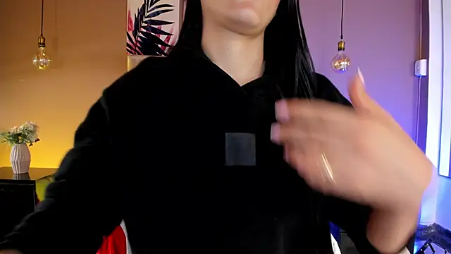 Snapshot of BellaClaiir chatting on 13, 11, 2025 BellaClaiir online show from 13, 11, 2025