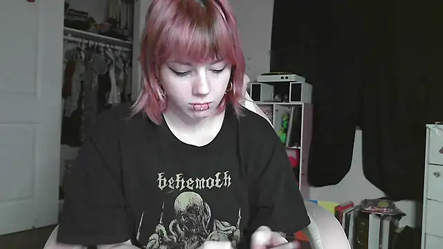 GoddessPinxx online show from 15, 5, 2026