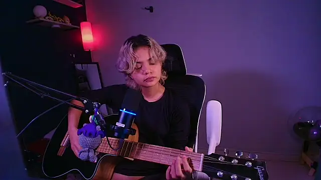 marlena3312 online show from 5, 2, 2026