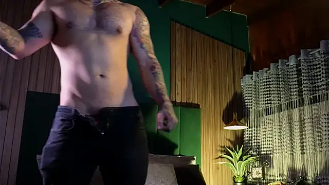 LeoSalvatore  online show from 13, 3, 2025