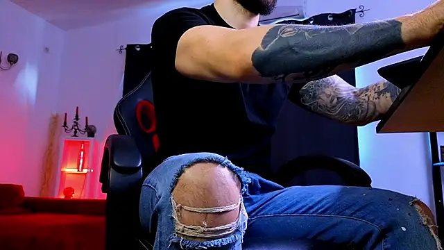 MightyAaron66 online show from 4, 3, 2026