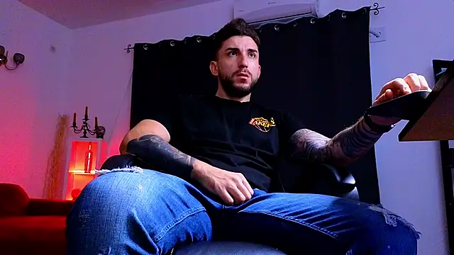 MightyAaron66 online show from 18, 10, 2025