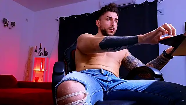 MightyAaron66 online show from 11, 11, 2025