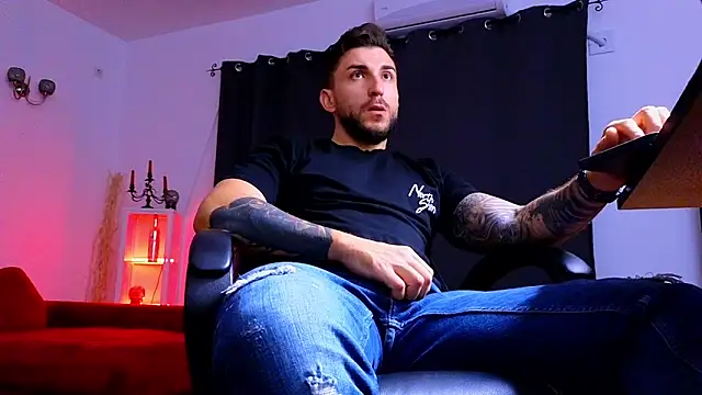 MightyAaron66 online show from 10, 9, 2025