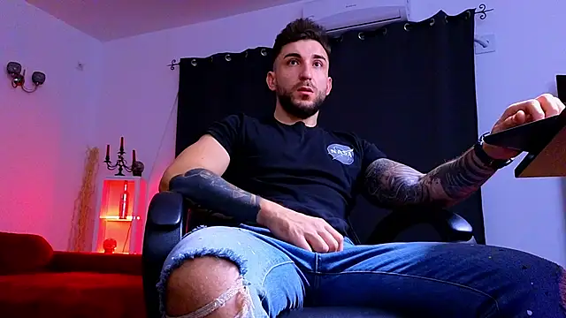 MightyAaron66 online show from 21, 11, 2025