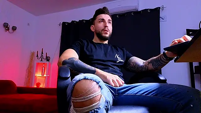 MightyAaron66 online show from 8, 10, 2025