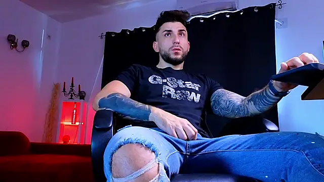 MightyAaron66 online show from 10, 10, 2025