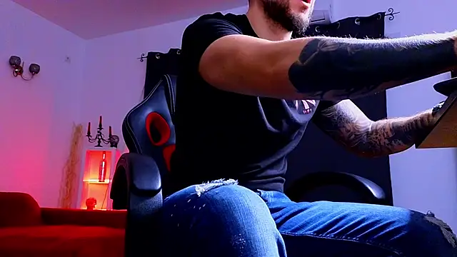 MightyAaron66 online show from 4, 10, 2025