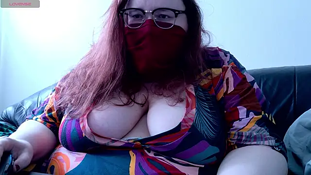 DoubleCherryBombXO online show from 4, 2, 2025