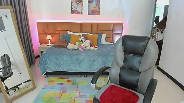 Tamy edwards online show from 13, 2, 2026