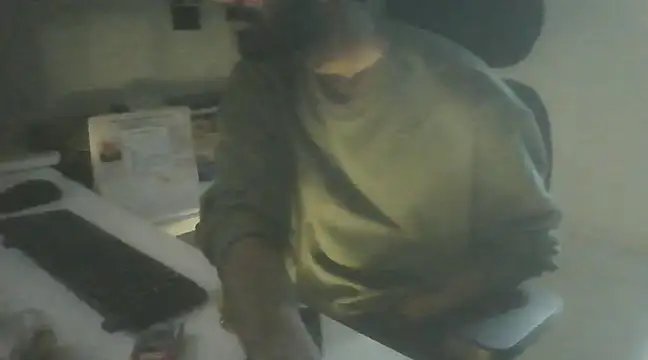 Snapshot of dominanthubby chatting on 21, 12, 2024 dominanthubby online show from 21, 12, 2024