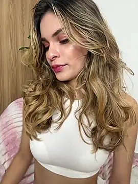 cuteluci  online show from 13, 5, 2026