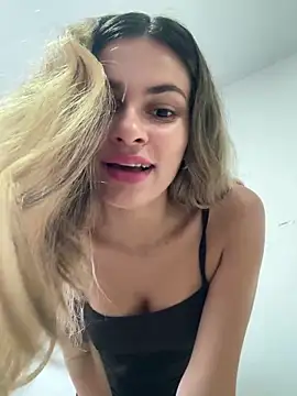 cuteluci  online show from 20, 5, 2026