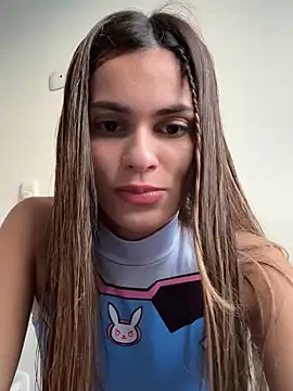 cuteluci  online show from 28, 2, 2025