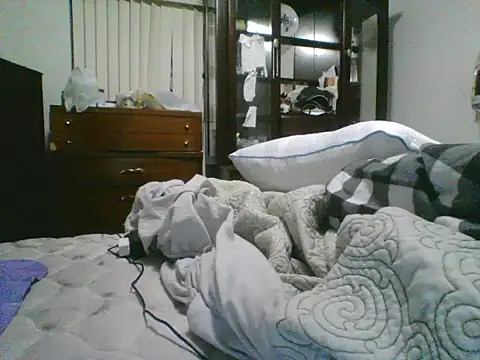 Emilylyn2501 online show from 23, 11, 2025