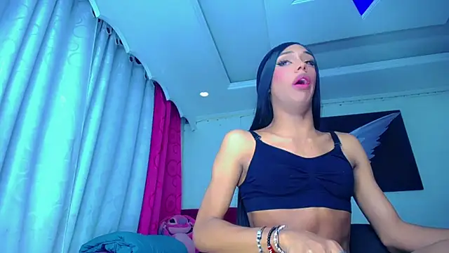 NahomiCamper online show from 23, 10, 2025