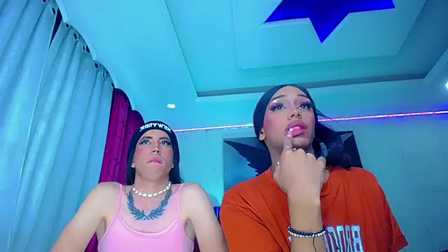 NahomiCamper online show from 11, 10, 2025