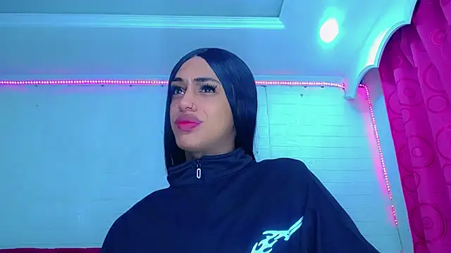 NahomiCamper online show from 19, 3, 2026