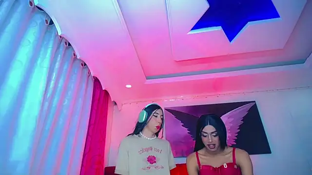 NahomiCamper online show from 16, 11, 2025