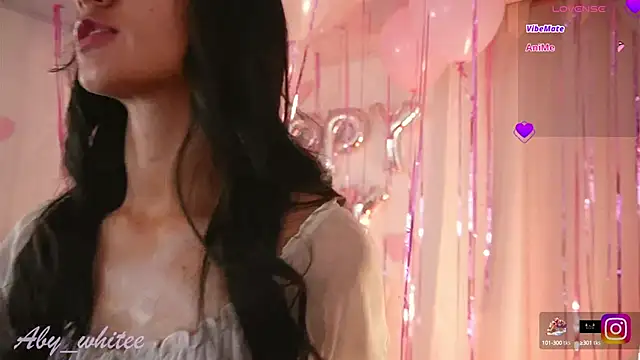 AbyWhitee online show from 18, 10, 2025