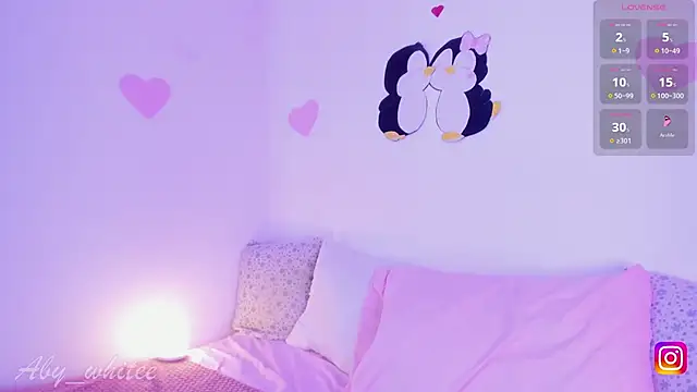 AbyWhitee online show from 20, 2, 2025