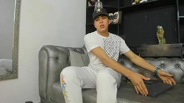 HeellBoy  online show from 10, 10, 2025