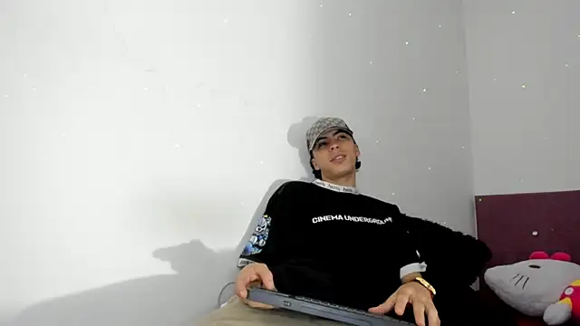 HeellBoy  online show from 21, 12, 2025