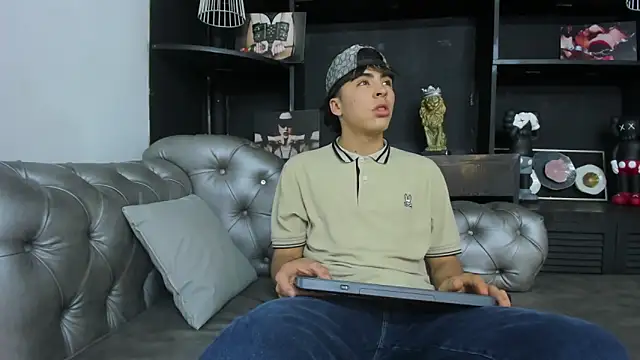 HeellBoy  online show from 11, 10, 2025