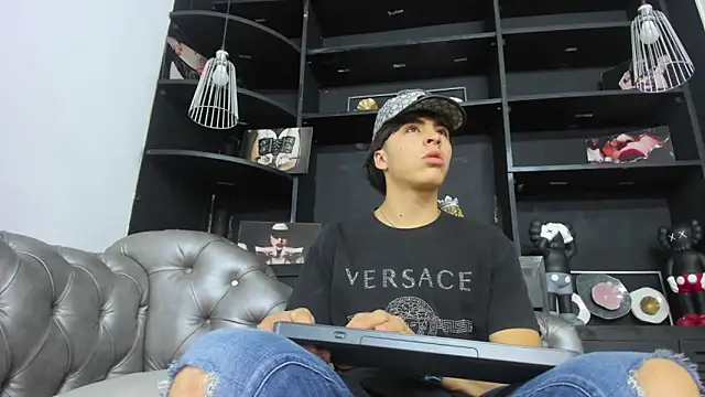 HeellBoy  online show from 16, 10, 2025