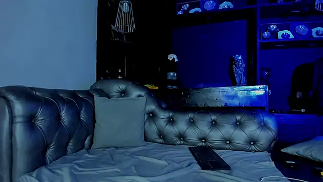 HeellBoy  online show from 2, 12, 2025