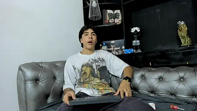 HeellBoy  online show from 10, 11, 2025