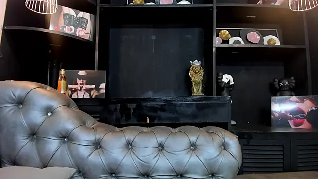 HeellBoy  online show from 30, 10, 2025