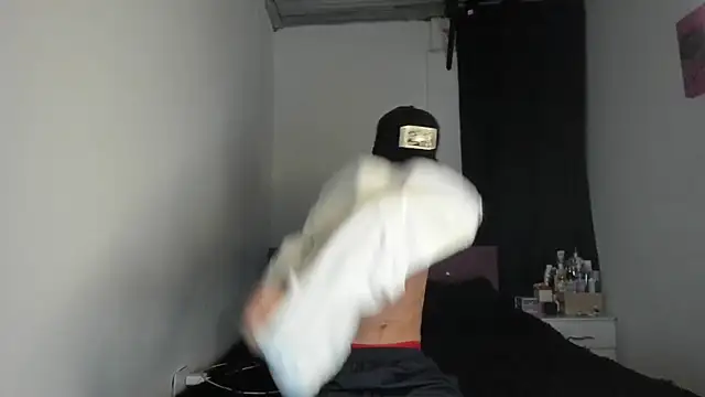 HeellBoy  online show from 14, 4, 2026