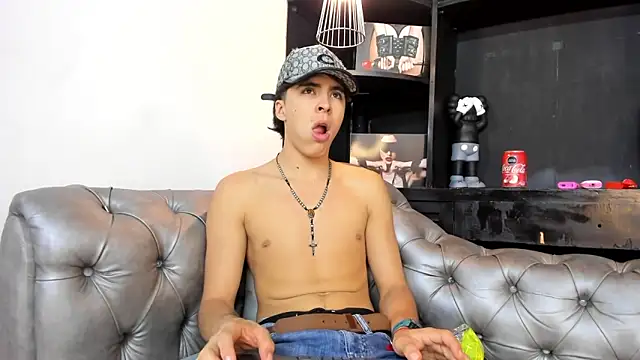 HeellBoy  online show from 18, 11, 2025