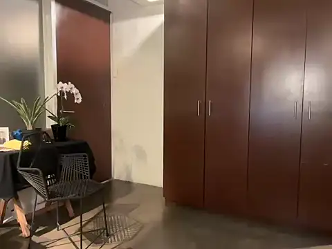 Snapshot of alanan881 chatting on 12, 11, 2025 alanan881 online show from 12, 11, 2025