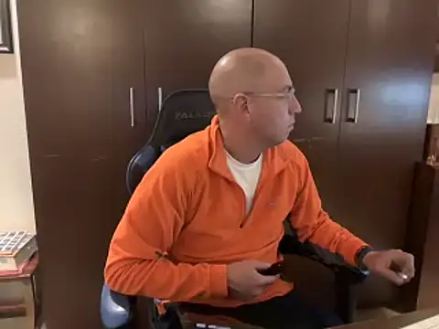 Snapshot of alanan881 chatting on 27, 2, 2025 alanan881 online show from 27, 2, 2025