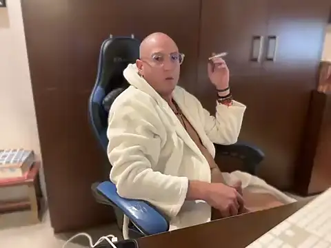 Snapshot of alanan881 chatting on 8, 3, 2025 alanan881 online show from 8, 3, 2025