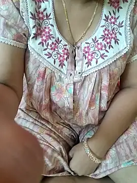 Snapshot of samitasharma chatting on 27, 6, 2026 samitasharma online show from 27, 6, 2026