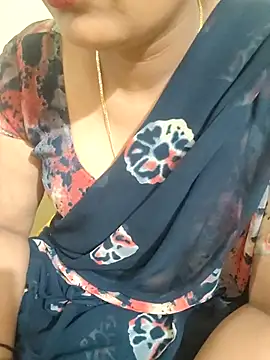 Snapshot of samitasharma chatting on 7, 7, 2026 samitasharma online show from 7, 7, 2026