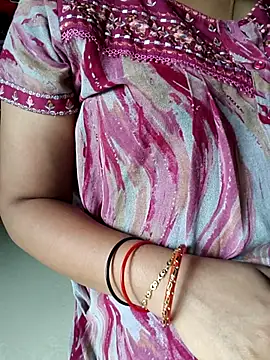 Snapshot of samitasharma chatting on 10, 7, 2026 samitasharma online show from 10, 7, 2026