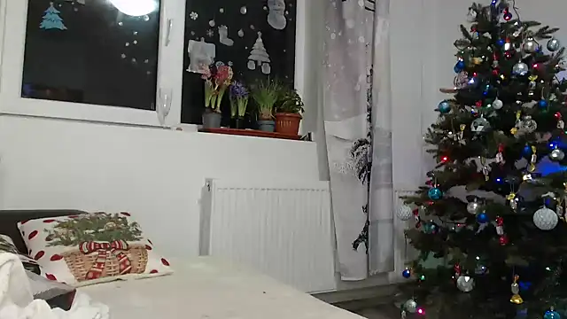 Snapshot of SweetMaddy888 chatting on 31, 12, 2024 SweetMaddy888 online show from 31, 12, 2024