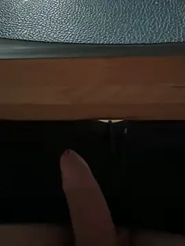 Snapshot of rundum40 chatting on 10, 12, 2024 rundum40 online show from 10, 12, 2024