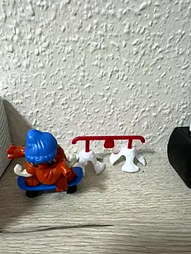 Snapshot of rundum40 chatting on 17, 11, 2025 rundum40 online show from 17, 11, 2025